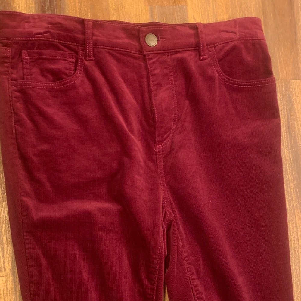 Loft petite “High Rise Skinny Petite” cords pants. Size 6 petite.